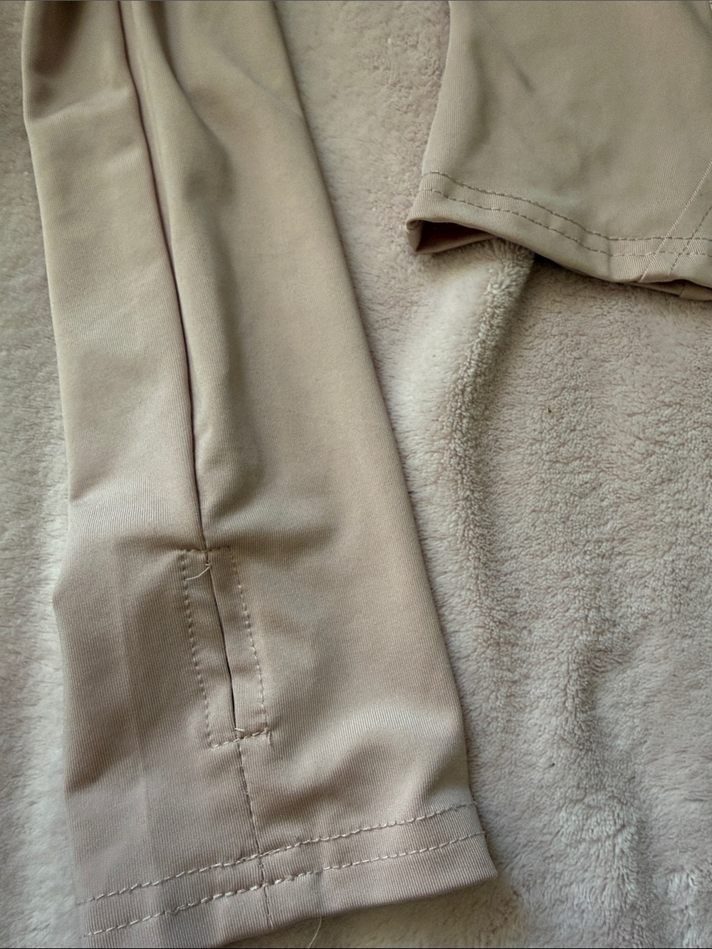 🤍 Women's Light Pink Zip-Front Jacket - Picture 4 of 5
